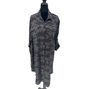 Torrid Shirt Dress Womens 1X Grey Good Camo Print Roll Tab High Low Rayon Blend